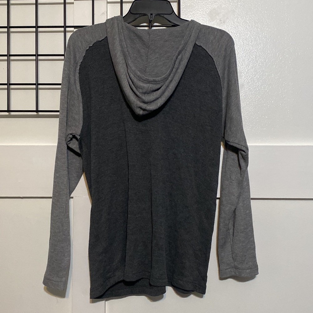 Long sleeve half button down pullover - Picture 2 of 3